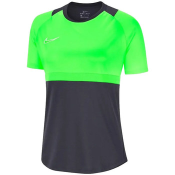 Vêtements Femme T-shirts & Polos Nike BV6940-062 Vert