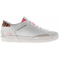 Chaussures Femme Baskets basses Crime London Low Top Distressed White Blanc, Rose
