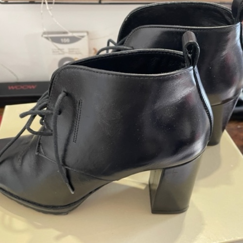 Elizabeth Stuart Bottines Elisabeth stuart Noir - Chaussures Bottine Femme  60,00 €