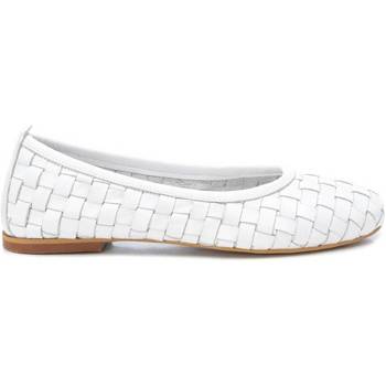 Chaussures Femme Paniers / boites et corbeilles Carmela 16079603 Blanc
