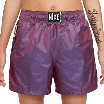 Vêtements Femme Shorts / Bermudas Army Nike DA6166-597 Multicolore