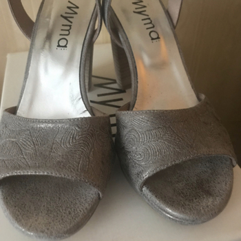 Chaussures Femme Sandales et Nu-pieds Myma Sandales Myma Gris