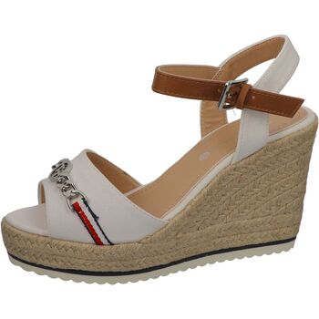 Chaussures Femme Sandales et Nu-pieds Tom Tailor 5390206 Sandales Blanc