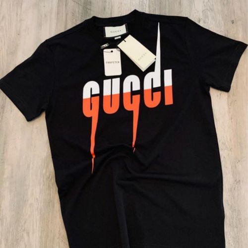 Gucci T-Shirt Gucci Blade Noir - Vêtements T-shirts manches courtes Homme  306,00 €