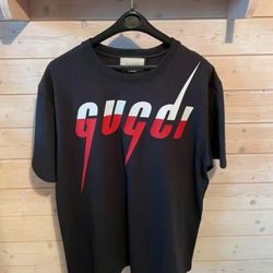 Vêtements mirosoft T-shirts manches courtes Gucci T-Shirt Gucci Blade Noir
