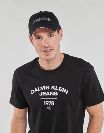 Calvin Klein Jeans VARSITY CURVE LOGO T-SHIRT Noir