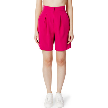 Vêtements Femme Shorts / Bermudas Hinnominate HNW815 Rouge