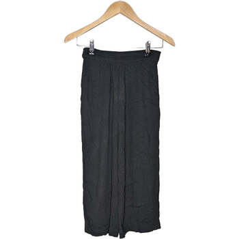 Vêtements Femme Pantacourts Achetez vos article de mode PULL&BEAR jusquà 80% moins chères sur JmksportShops Newlife 34 - T0 - XS Noir