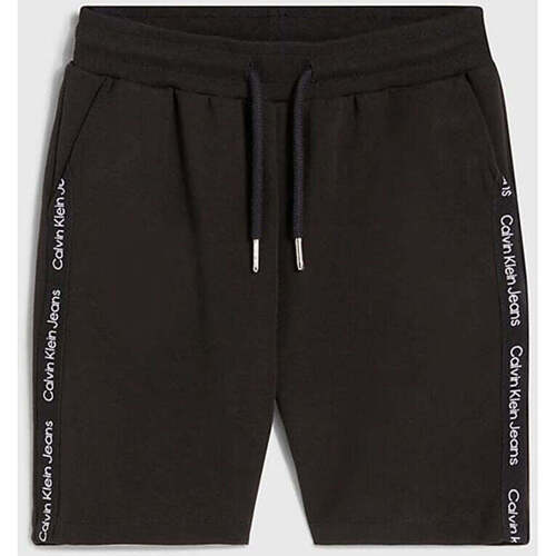 Vêtements Garçon Shorts / Bermudas This Calvin Klein Jeans  Noir