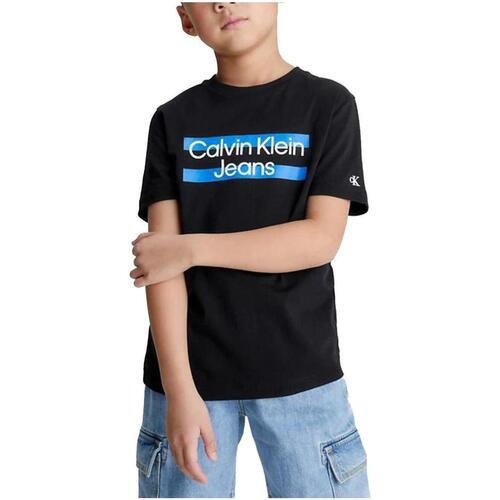 Vêtements Garçon T-shirts manches mit Calvin Klein Jeans  Noir