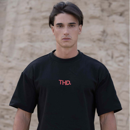 Vêtements Upgrade your hoodie collection with the THEAD. TESS Noir