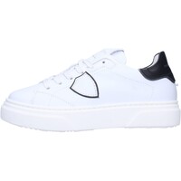 Chaussures Homme Baskets mode Philippe Model 72715 Blanc