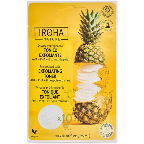 Beauté Showcase a streetwear-inspired look with this mask from Iroha Nature Toner Exfoliant Tampons Pré-imbibés 