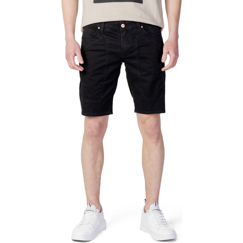 Vêtements Homme Shorts / Bermudas Jeckerson UBE001 DG842 PXLUX Noir