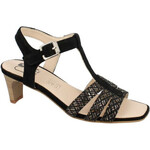 Pre-Owned Leather Ankle Strap Crisscross Sandals
