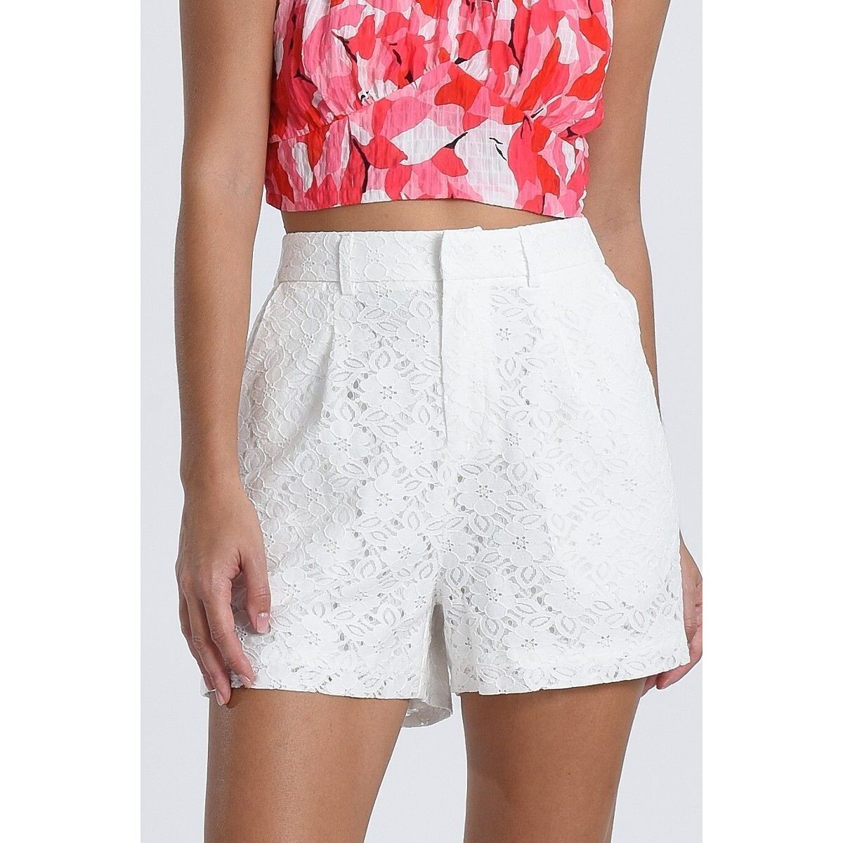 Vêtements Femme bright Shorts / Bermudas Molly Bracken T1557BBE-OFFWHITE Blanc