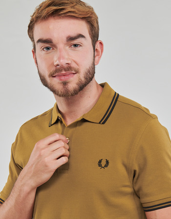Fred Perry TWIN TIPPED FRED PERRY SHIRT Moutarde / Noir