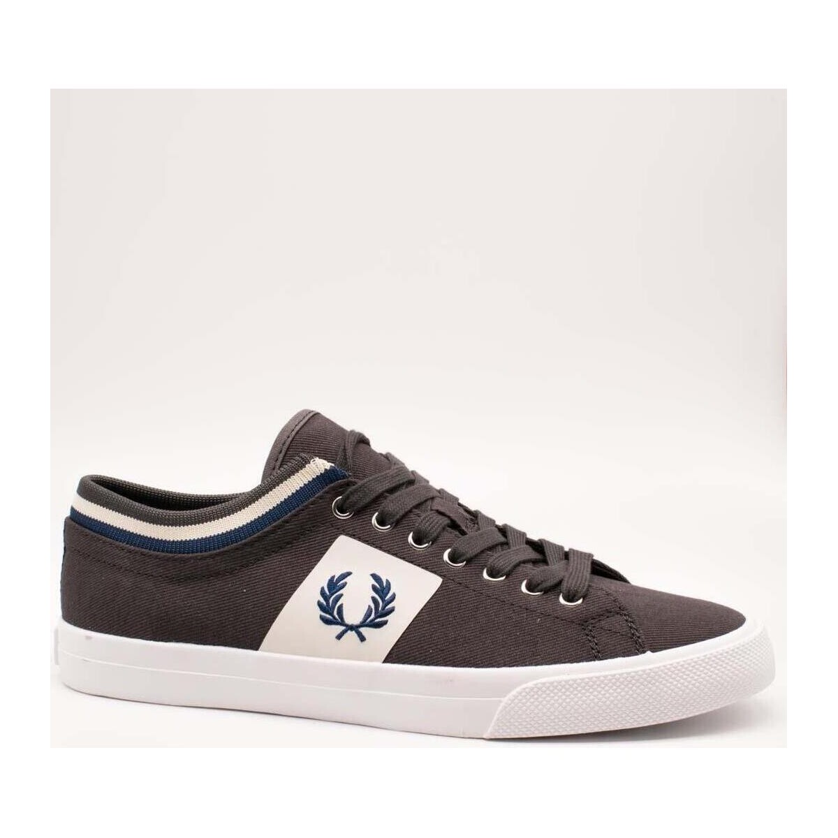 Chaussures Homme Baskets basses Fred Perry  Gris