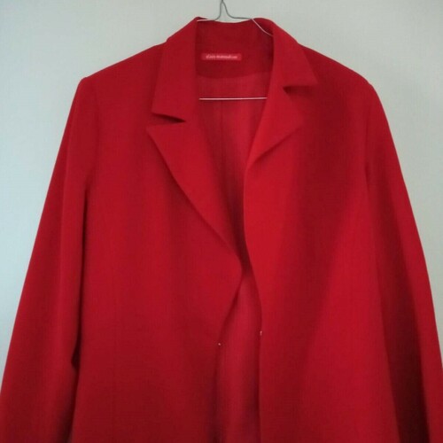 Manoukian Veste Manoukian manche longue Rouge - Vêtements Vestes / Blazers  Femme 25,00 €