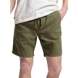 Vêtements Homme Shorts / Bermudas Superdry  Vert