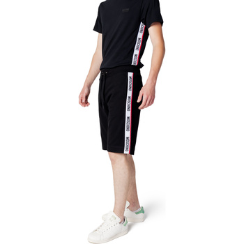 Vêtements Homme Shorts / Bermudas Moschino V1A6885 4409 Noir