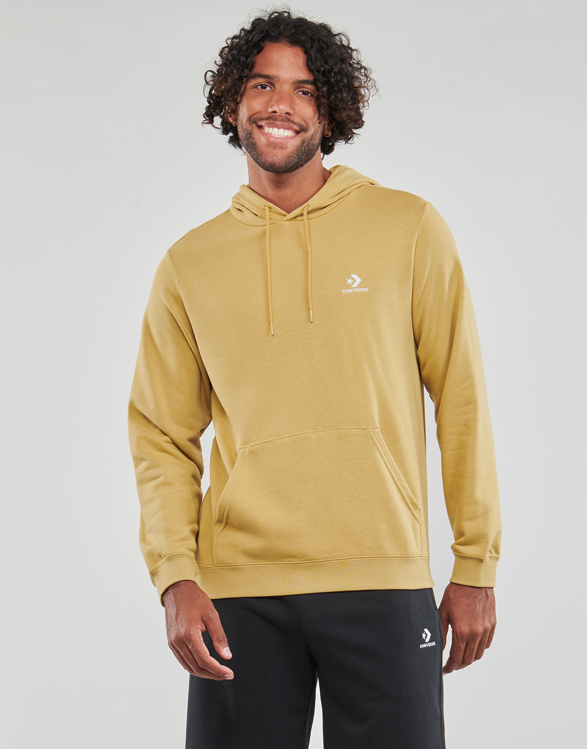 Vêtements Homme Sweats aba Converse GO-TO EMBROIDERED STAR CHEVRON PULLOVER HOODIE Jaune