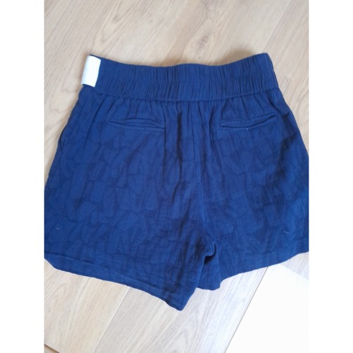 Vêtements Femme Shorts / Bermudas Emporio Armani E Short bleu Bleu
