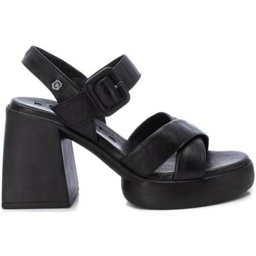 Chaussures Femme Sandales et Nu-pieds Carmela 16079303 Noir