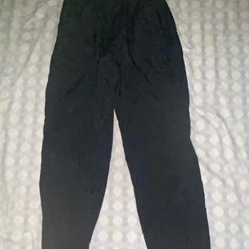 Vêtements Femme Jeggins / Joggs Jeans Youth Bershka Jogging cargo noir Noir