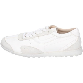 Chaussures Femme Baskets mode Moma BC846 PER00A-PERD Blanc