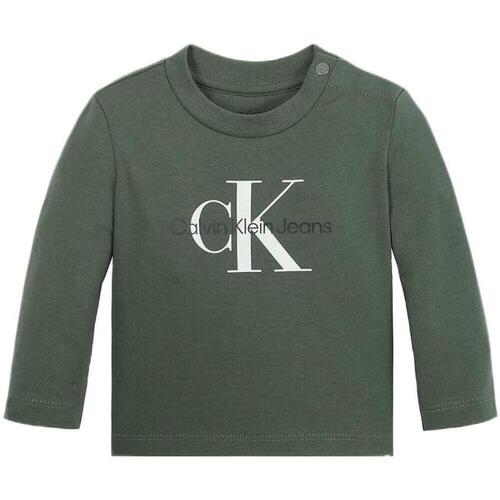 Vêtements Garçon Coupes vent Calvin Klein Fashion JEANS  Vert
