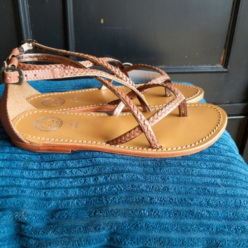 Chaussures Femme Sandales et Nu-pieds Golden Sun Sandale goden sun Marron