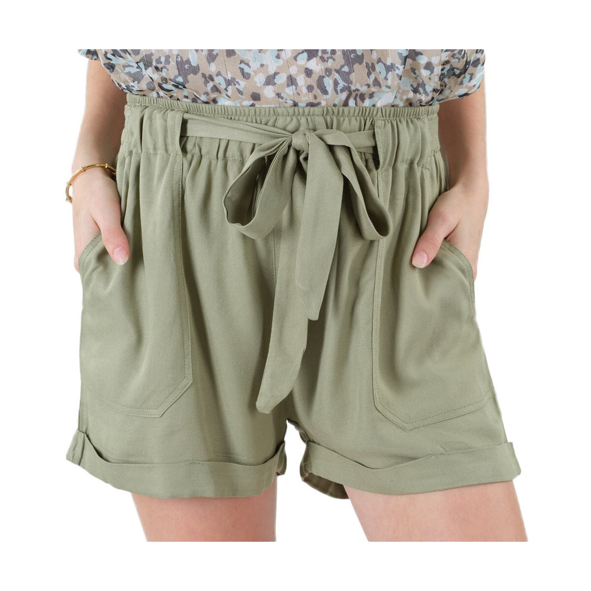 Vêtements Femme Shorts / Bermudas Deeluxe 03T710W Vert