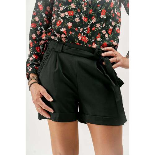 Vêtements Femme Shorts / Bermudas New Balance Nume Short noir Praia Noir