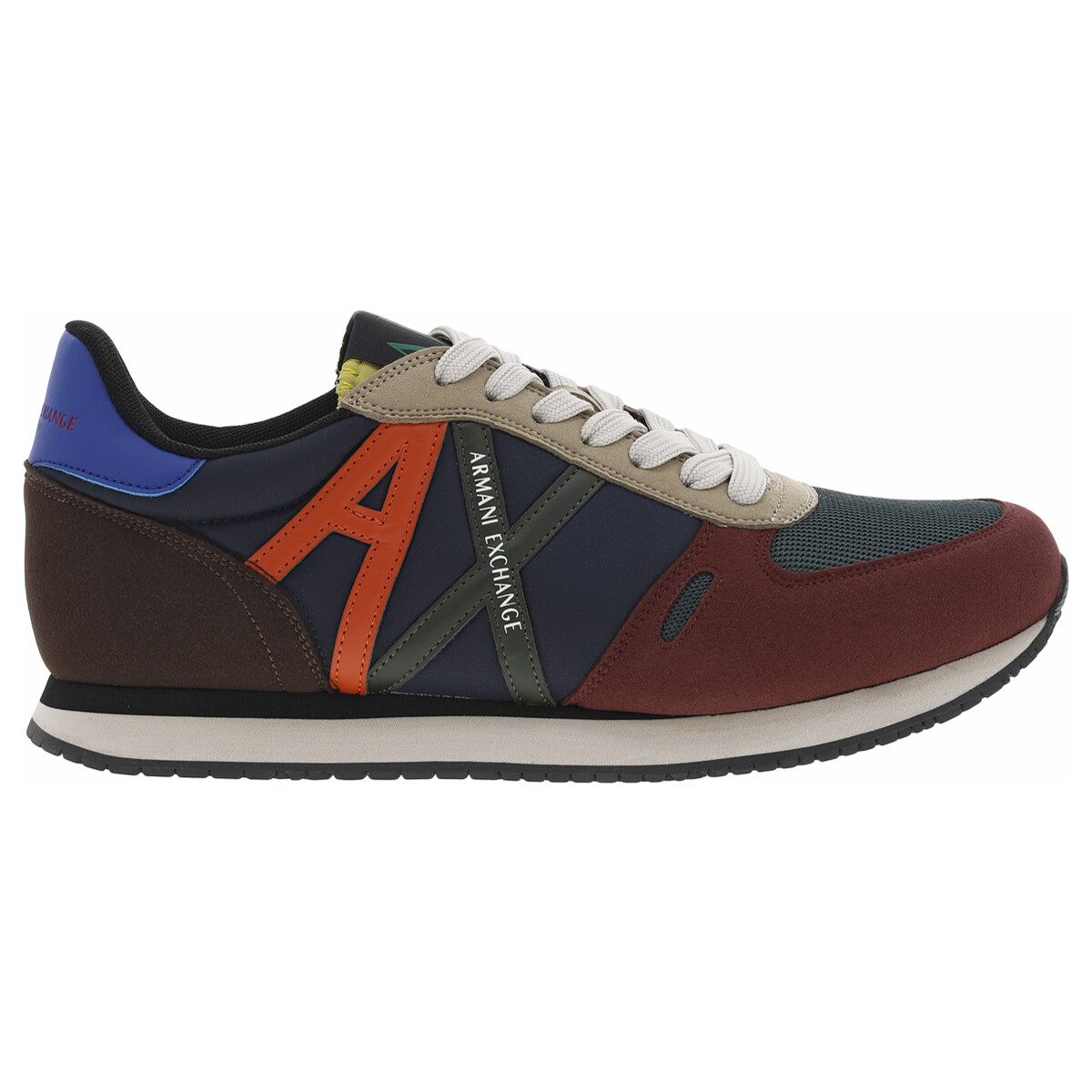 Chaussures Homme Baskets mode Georgio Armani Baskets basses Multicolore