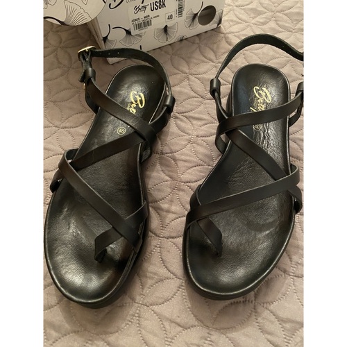 Chaussures Femme Sandales et Nu-pieds Betty London Nu-pieds cuir noir Noir