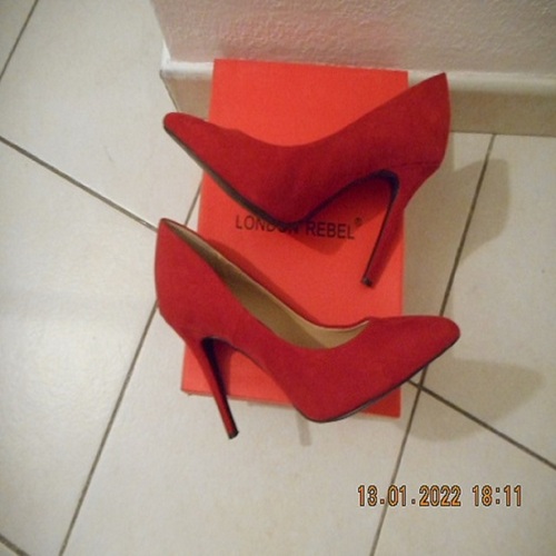 London Rebel Escarpins à talon 'Pauline' London Rebel, daim rouge Rouge -  Chaussures Escarpins Femme 15,00 €