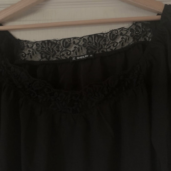 Vêtements Femme Tops / Blouses Autre Marque Haut dentelle noir Noir