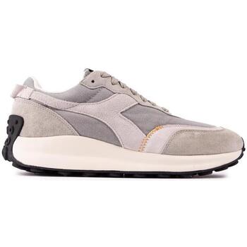 Chaussures Homme Baskets mode Diadora Race Nyl Baskets Style Course Gris