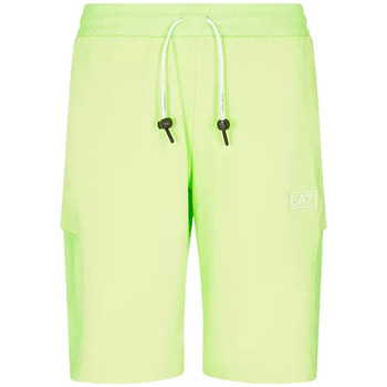 Vêtements Enfant Shorts / Bermudas Ea7 Emporio Armani geometric-patch Short Vert