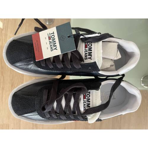 Chaussures Femme Baskets basses Tommy logo Jeans Baskets Tommy logo Jeans jamais portés Noir