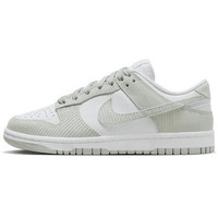Chaussures Femme Baskets mode Nike DUNK LOW GREY CORDUROY Gris