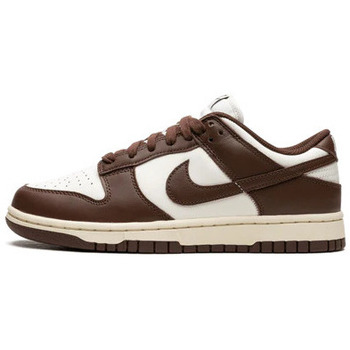 Chaussures Femme Baskets mode Nike lifestyle DUNK LOW CACAO WOW Marron