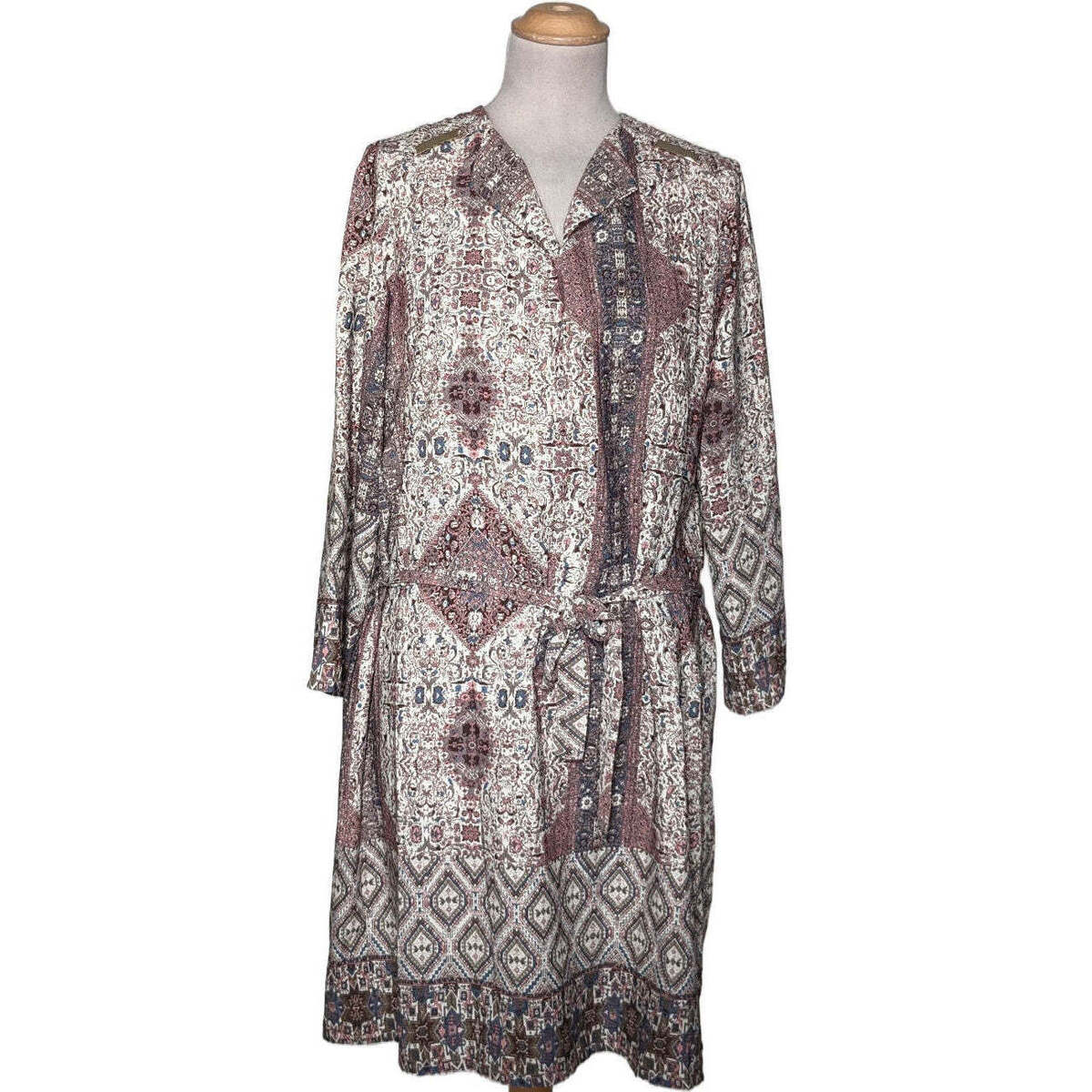 Vêtements Femme Robes courtes Armand Thiery 42 - T4 - L/XL Blanc