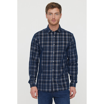 Vêtements Homme Chemises manches longues Lee Cooper Cotton and silk blend crewneck Nike sweater featuring contrasting pocket Bleu