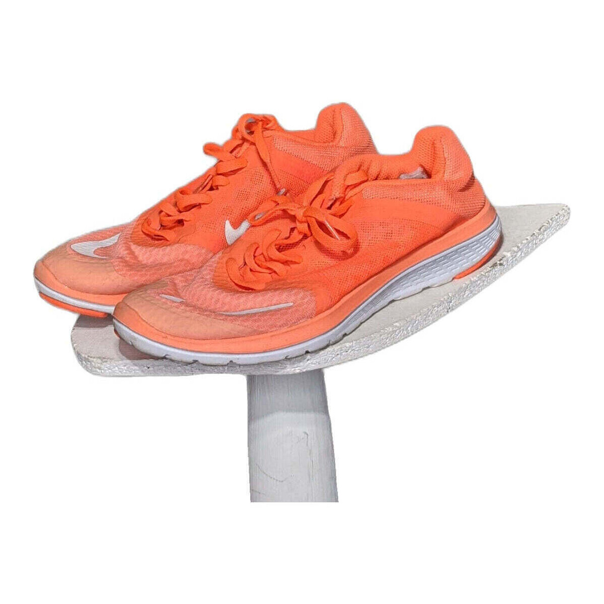 Chaussures Femme Baskets basses Nike paire de baskets  36.5 Orange Orange