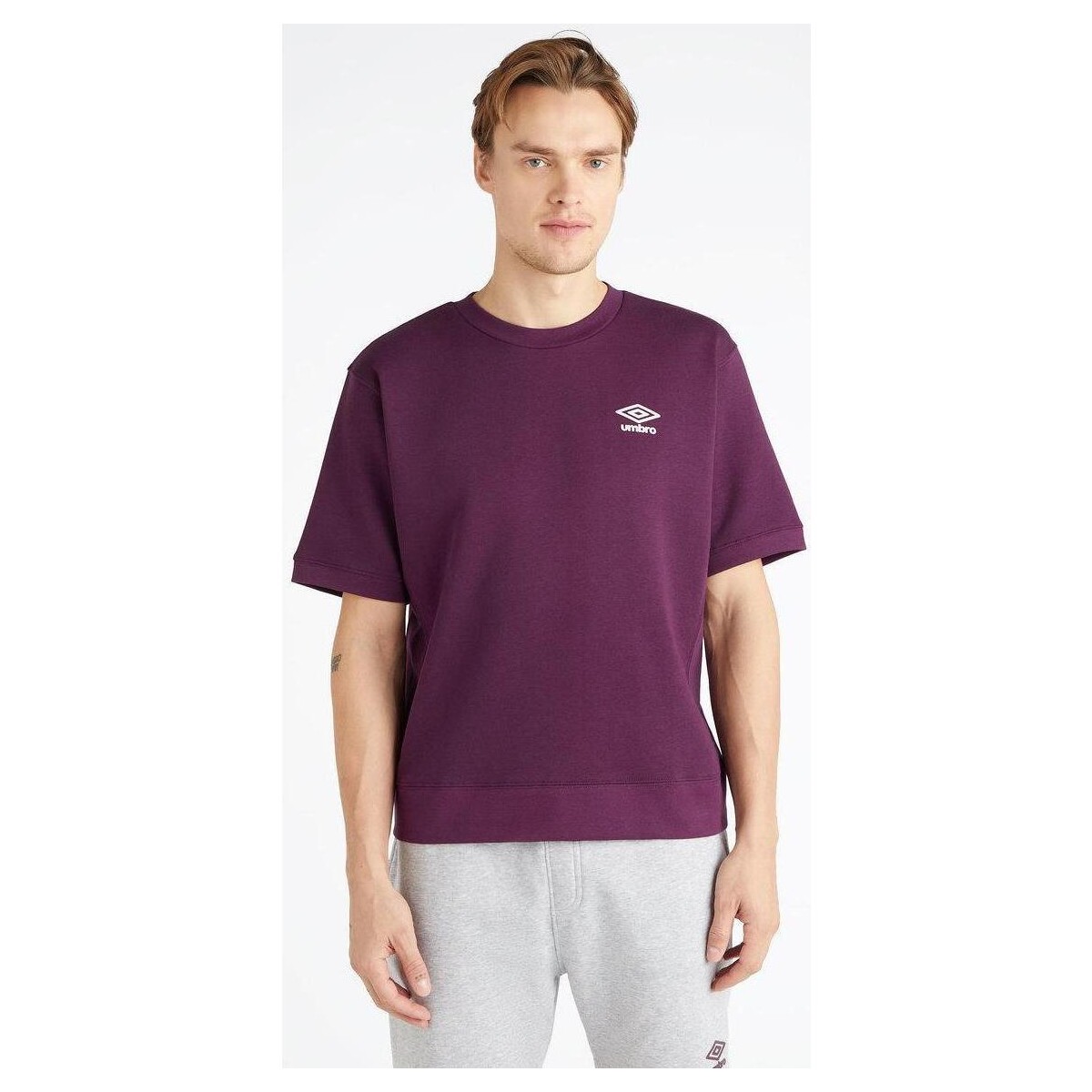 Vêtements Homme T-shirts manches courtes Umbro Core Violet