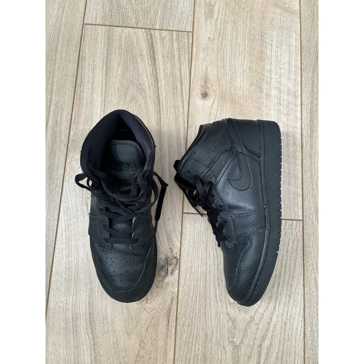 Chaussures Homme Baskets montantes Nike Jordan mid noir Noir