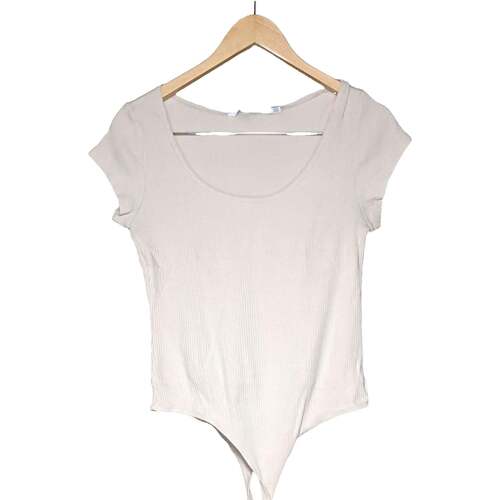 Vêtements Femme T-shirts & Polos Calvin Klein shorts JEANS 40 - T3 - L Beige
