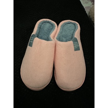 Chaussures Femme Chaussons Sans marque Chaussons NEUFS Rose
